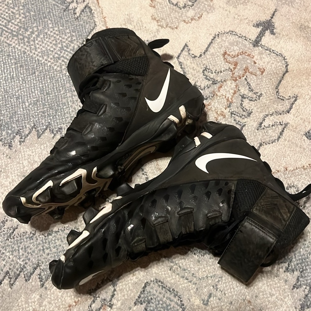 Nike Force Savage Shark 2 Black White Football cleats